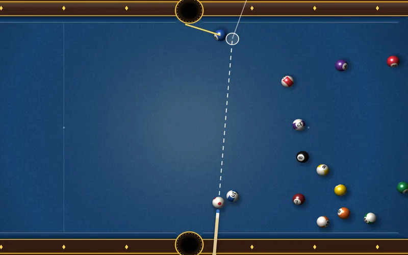 8 Ball Pool gameplay: racked balls and the cue ball on a green table